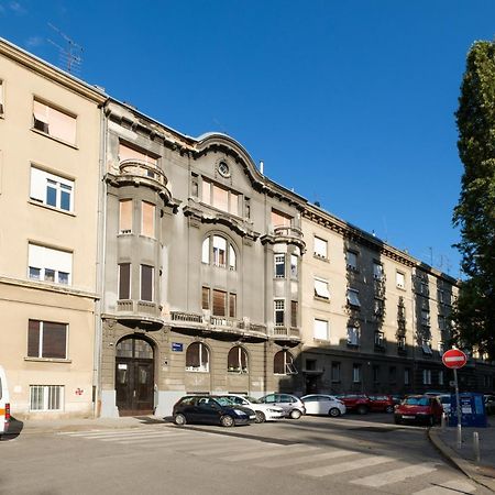 Apartments Lucky Place Zagreb Bagian luar foto