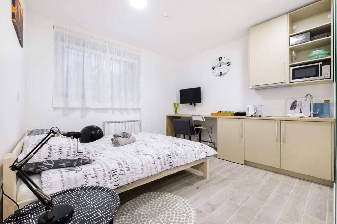 Apartments Lucky Place Zagreb Bagian luar foto